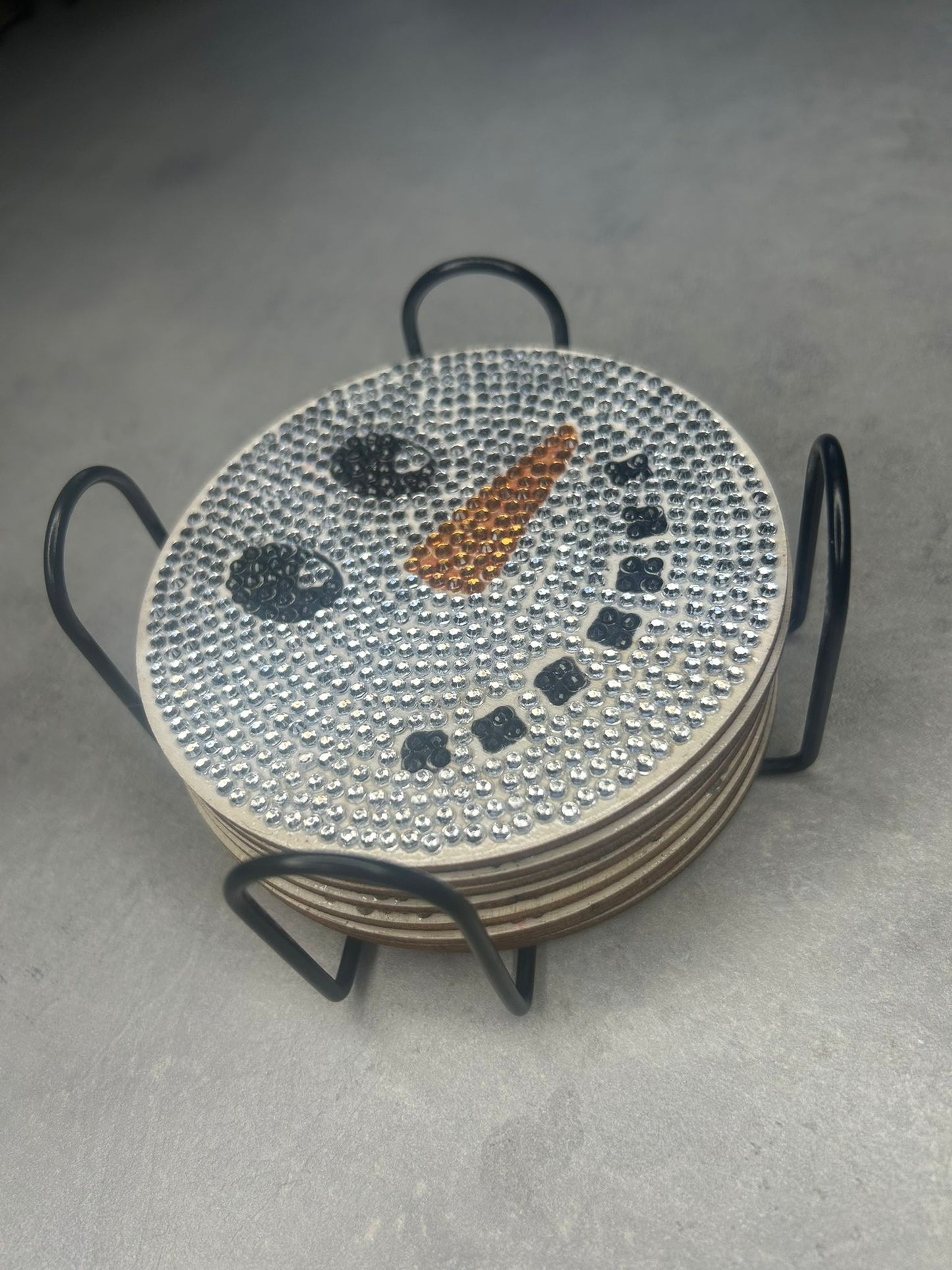 ✨ “Pack of 8 Glittering Snowman Coasters – Perfect Christmas Gift”